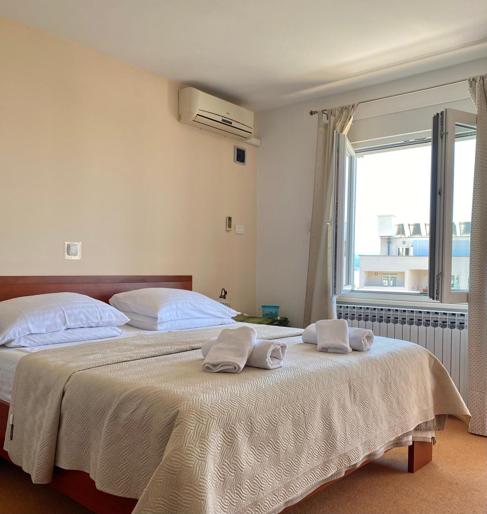 Family Apartments Vesna- 100 M Beach -Center Crikvenica Eksteriør bilde