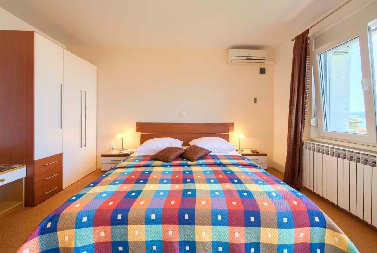 Family Apartments Vesna- 100 M Beach -Center Crikvenica Eksteriør bilde