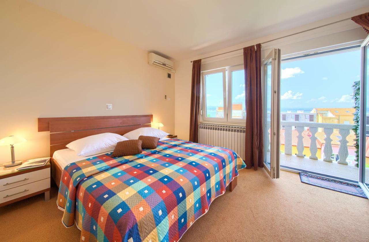 Family Apartments Vesna- 100 M Beach -Center Crikvenica Eksteriør bilde